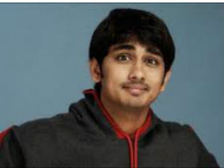 Siddharth set to show his funny side in Chashme Baddoor