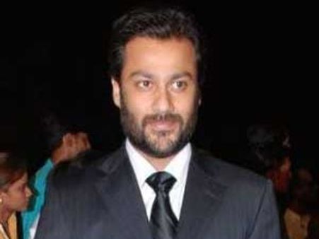 Not aiming at Rs 100-cr mark for 'Kai Po Che': Abhishek Kapoor