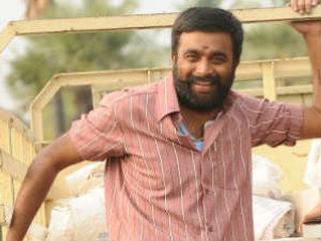 Don't fall prey to fake film offers in my name: Sasikumar
