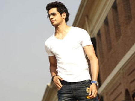 Guess how will Siddharth Malhotra look in The Villain?