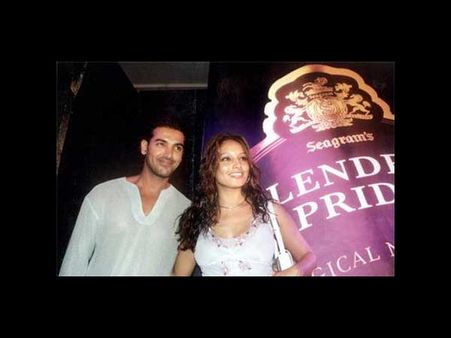 Rare-Unseen old pictures of John Abraham, ex-girlfriend Bipasha