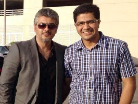 Ajith, Nayantara, Arya play Holi