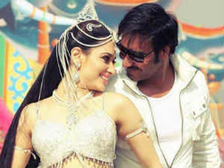 Ajay's Himmatwala first day collection at Box Office