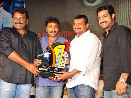Photos: Baadshah bosses celebrate Hexa Platinum Disc