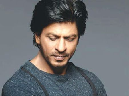 Om Shanti Om: Manoj Kumar to file lawsuit against SRK, Eros