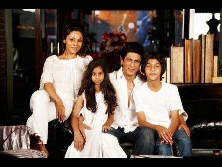 CHECK OUT: Latest pictures of Shahrukh Khan and his family