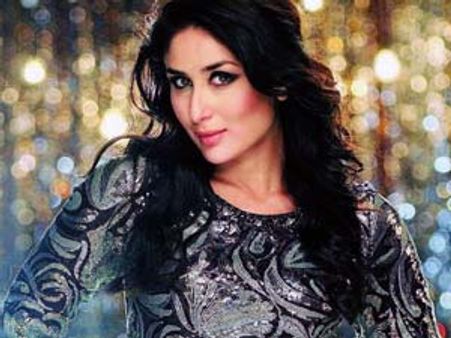 Is Sonal Chauhan jealous of Kareena Kapoor Khan?