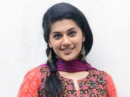 Shooting for 'Chashme Baddoor' was like a paid holiday: Tapasee