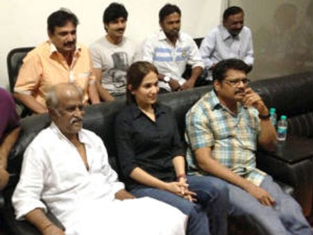 No teaser, but stills of Kochadaiyaan will release for Tamil New Year