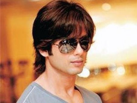 World Dance Day: Shahid Kapoor in demand