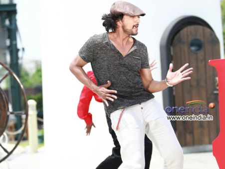 Bachchan makes earth-shattering business at Box Office