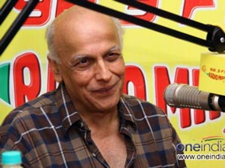 Aashiqui 2 not erotic like original: Mahesh Bhatt