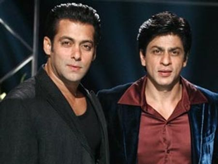 Salman's rival Shahrukh Khan to host Bigg Boss 7?