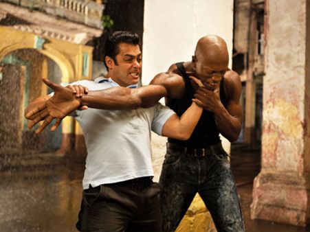 Salman Khan's Mental makes TNSA to quit B-Town!