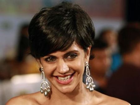 Mandira: Singing should be masti, not a compulsion
