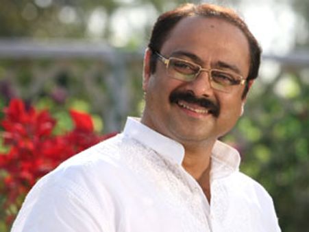 Actor Sachin Khedekar stepping into Amitabh Bachchan's shoes