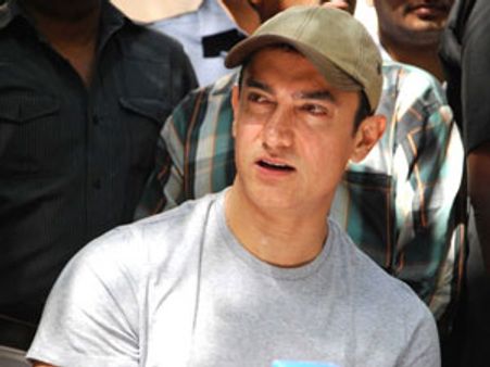 Was told that I would not survive much in Bollywood: Aamir