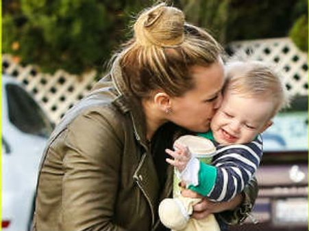 Motherhood is hardest, best thing ever: Hilary Duff