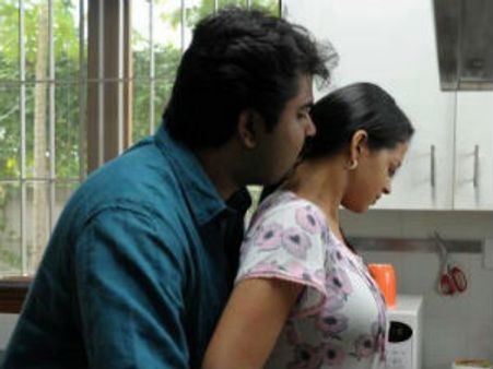 Anoop Menon, Bhavana turn Angry Birds