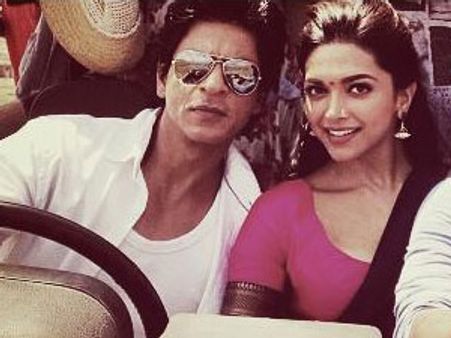 Shahrukh not 'kabab mein haddi' between Ranbir, Deepika!
