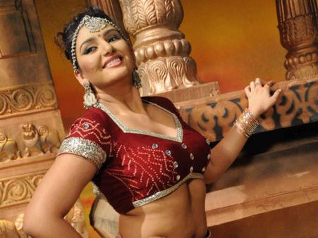 Why Ragini Dwivedi is disappointed on her birthday?
