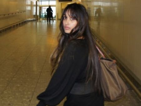 Jiah Khan cremated at Santa Cruz graveyard, Mumbai