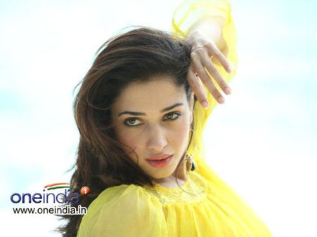 Tamanna on roll, bags a Bollywood biggie again