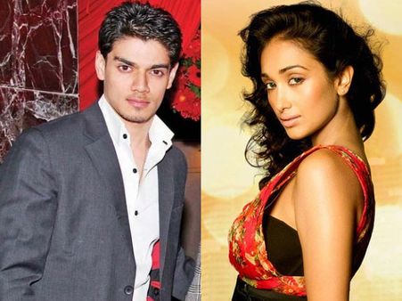Did Suraj Pancholi send abusive text messages to Jiah Khan?