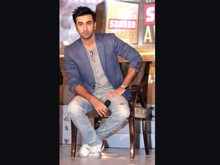 Why Ranbir Kapoor doesn't like comparison with Khans?