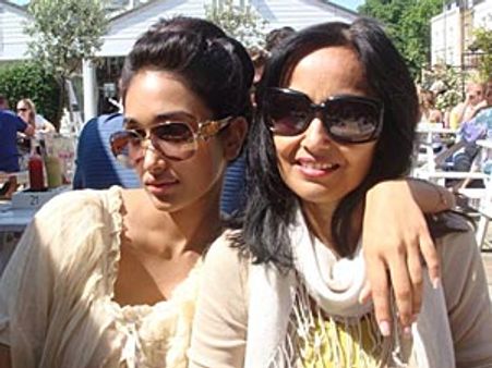 Jiah Khan's mom was unaware of her daughter's pregnancy and abortion