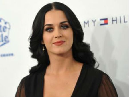 Katy Perry to receive Hollywood Walk of Fame star