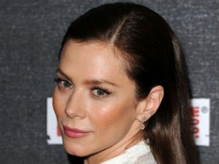 Anna Friel reveals secret behind her beauty, glamour