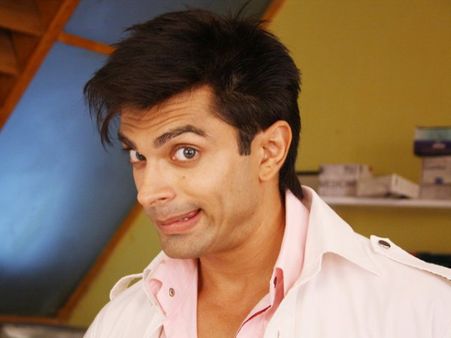 Karan Singh Grover: I don't relate to Asad!