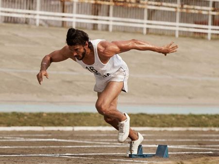 Fans to run along Farhan Akthar in a marathon