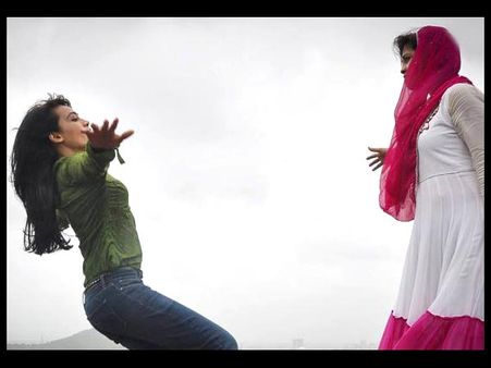 Qubool Hai: Zoya thrown off cliff, will Asad save her in time?