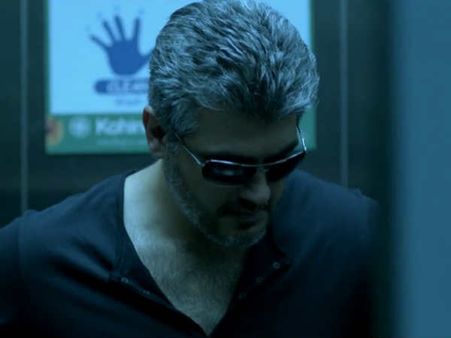 Bollywood King Khan Shahrukh hails Ajith Kumar