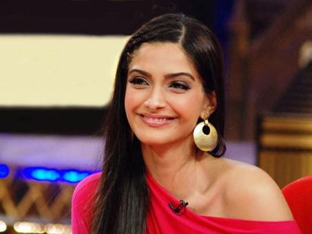 Interview - I've inherited my dad's smile: Sonam Kapoor
