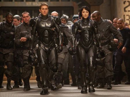Pacific Rim - Movie Review: Numbs you sporadically
