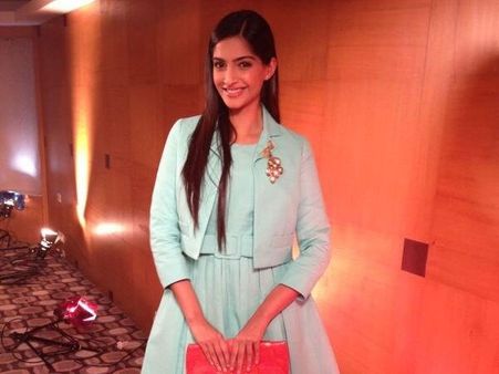 Sonam in contemporary remake of Khubsoorat