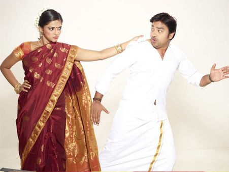 Sonna Puriyadhu - Movie Review
