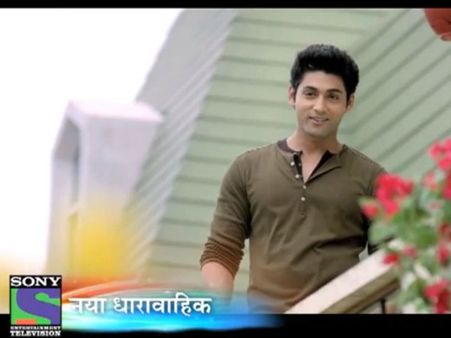 Kehta Hai Dil..Jee Le Zara - Love Story Between Older Woman, Younger Man