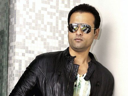 Rohit Roy To Host Mallika Sherawat's Bachelorette India Show