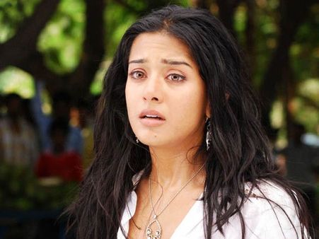 Guess Who Is Amrita Rao's Favourite Co-Star?