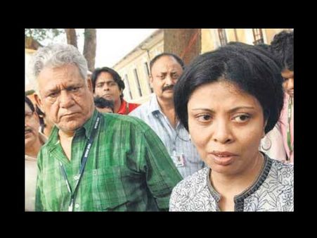 Om Puri's Wife Says Her Husband Is Lying