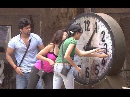 Bigg Boss 7: Day 9 Is Going To See Hell-Mates Work A Clock While...
