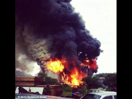 Fire On Kapil Sharma's Comedy Nights With Kapil Sets!