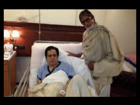 Dilip Kumar Holds Amitabh Bachchan's Hand Tightly At Leelavati Hospital