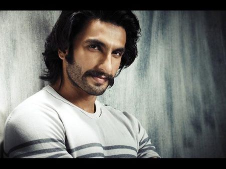 Ranveer Singh's Unplanned Full Monty Moment!