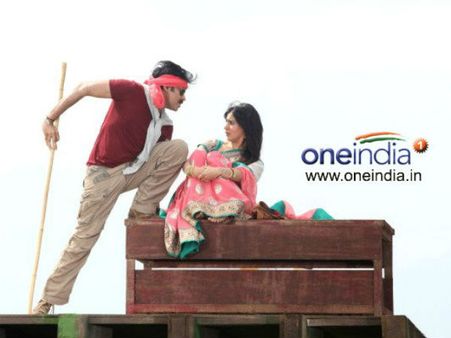 Pawan Kalyan's Attarintiki Daredi Likely To Have Tamil Remake