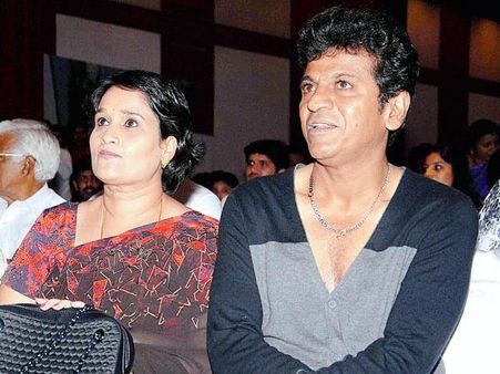 I Am Not Entering Politics: Geetha Shivaraj Kumar